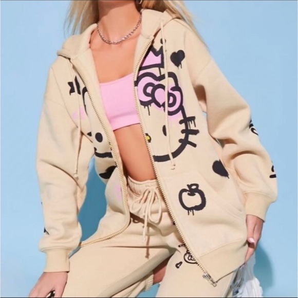 Hello Kitty x Forever 21 Zip Up Hoodie New With Tags Womans Medium or Small - Picture 2 of 6